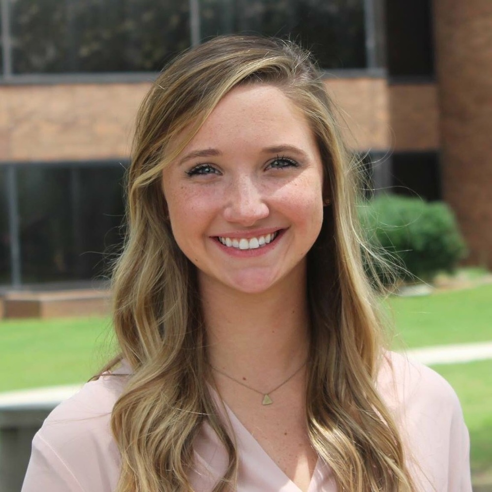 Meet your Posher, Courtney